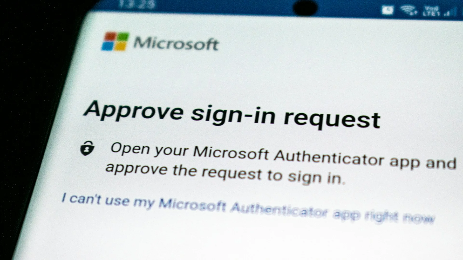 Authenticator Apps vs SMS Verification: How to Properly Secure Your Accounts - Analysis and Insights